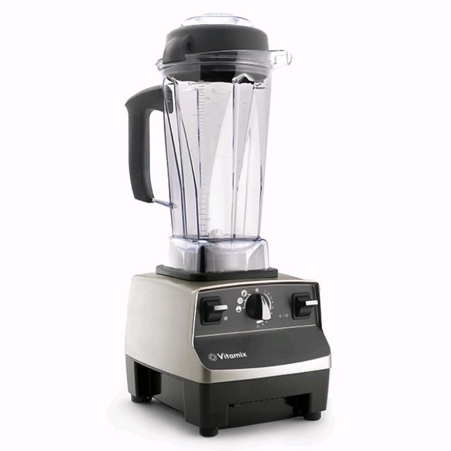 Rental store for Mélangeur Vitamix 64oz   Vitamix Mixer in Montreal Quebec